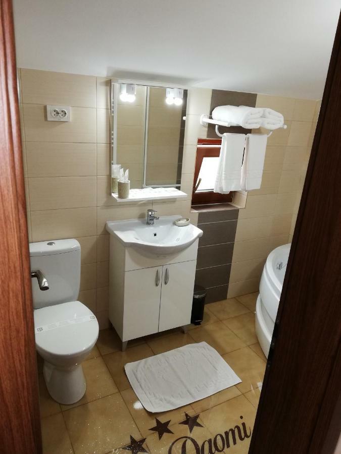 Casa Daomi Hotel Deva Bagian luar foto
