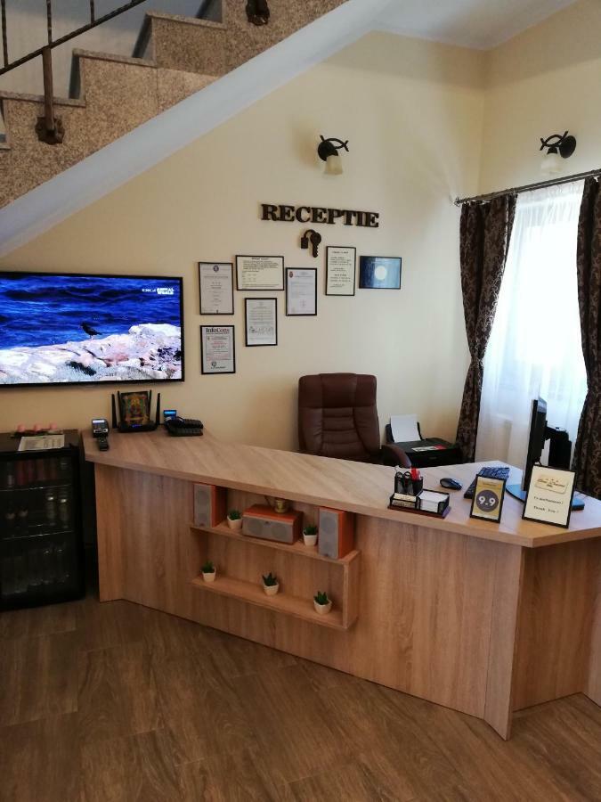 Casa Daomi Hotel Deva Bagian luar foto