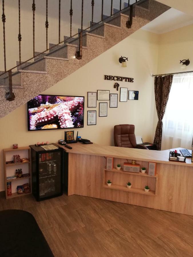 Casa Daomi Hotel Deva Bagian luar foto