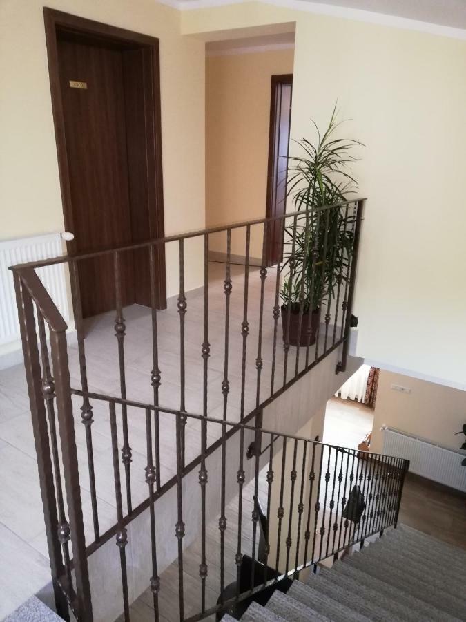 Casa Daomi Hotel Deva Bagian luar foto