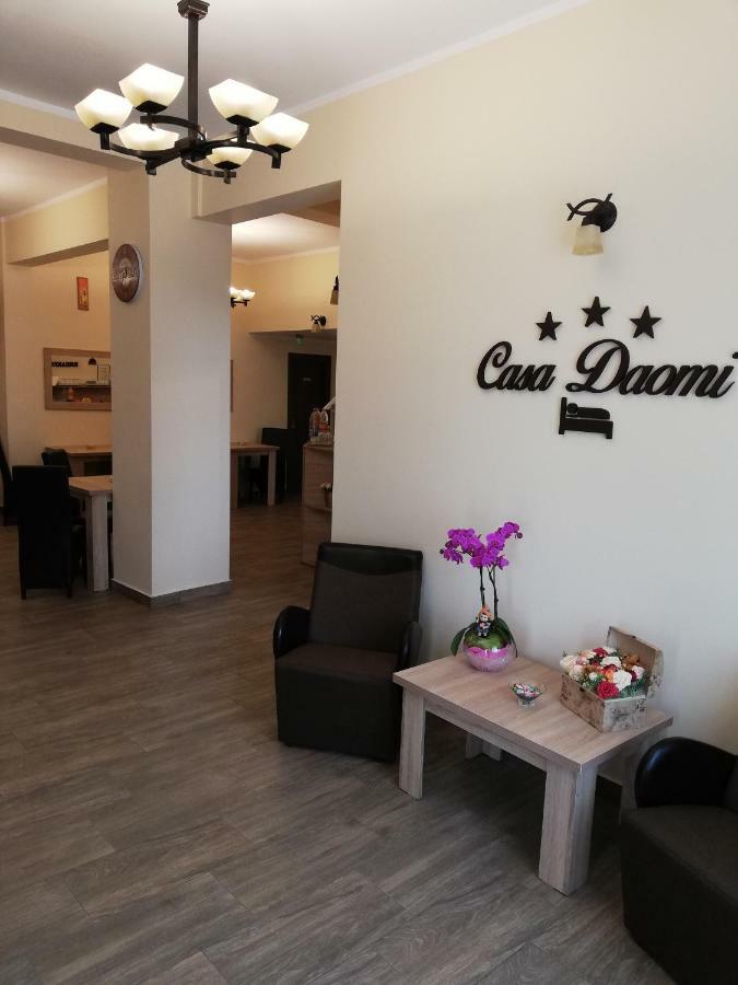 Casa Daomi Hotel Deva Bagian luar foto