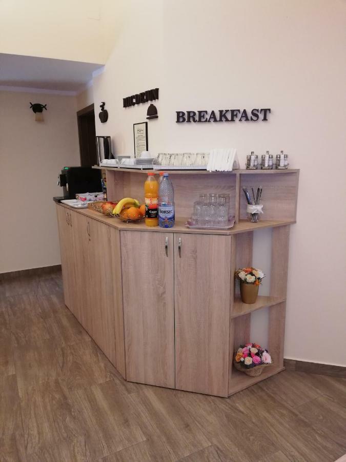 Casa Daomi Hotel Deva Bagian luar foto