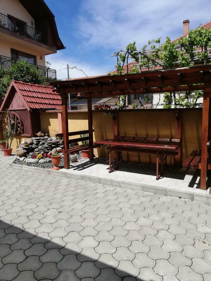 Casa Daomi Hotel Deva Bagian luar foto